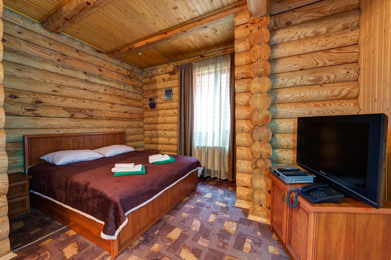 Slovyanka Hotel Slavske Bagian luar foto