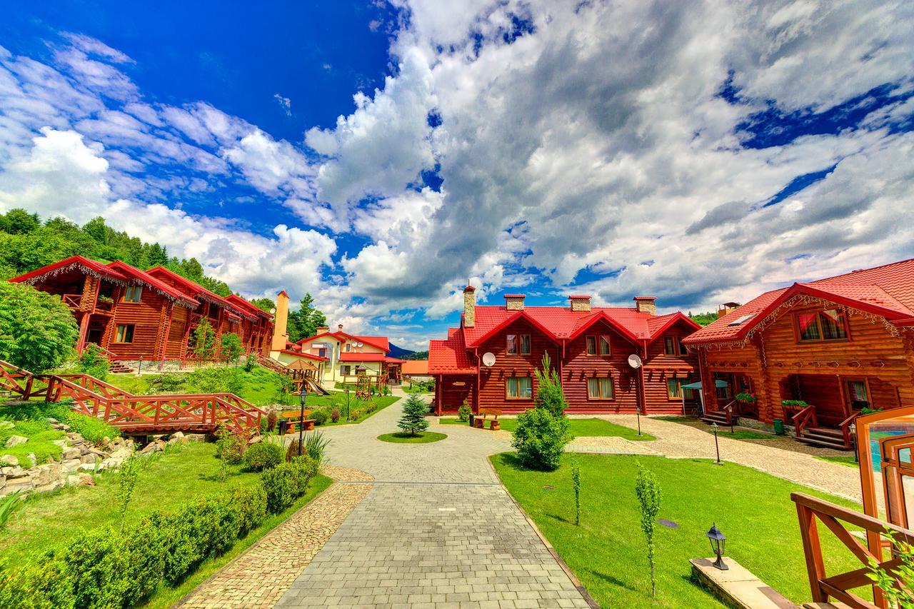 Slovyanka Hotel Slavske Bagian luar foto