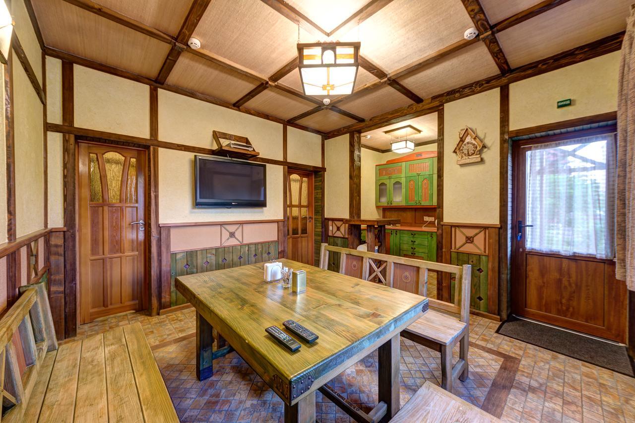 Slovyanka Hotel Slavske Bagian luar foto