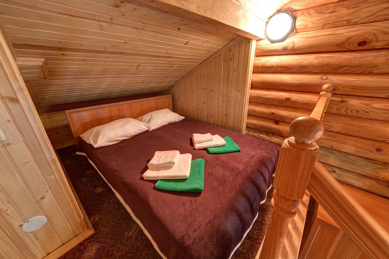 Slovyanka Hotel Slavske Bagian luar foto
